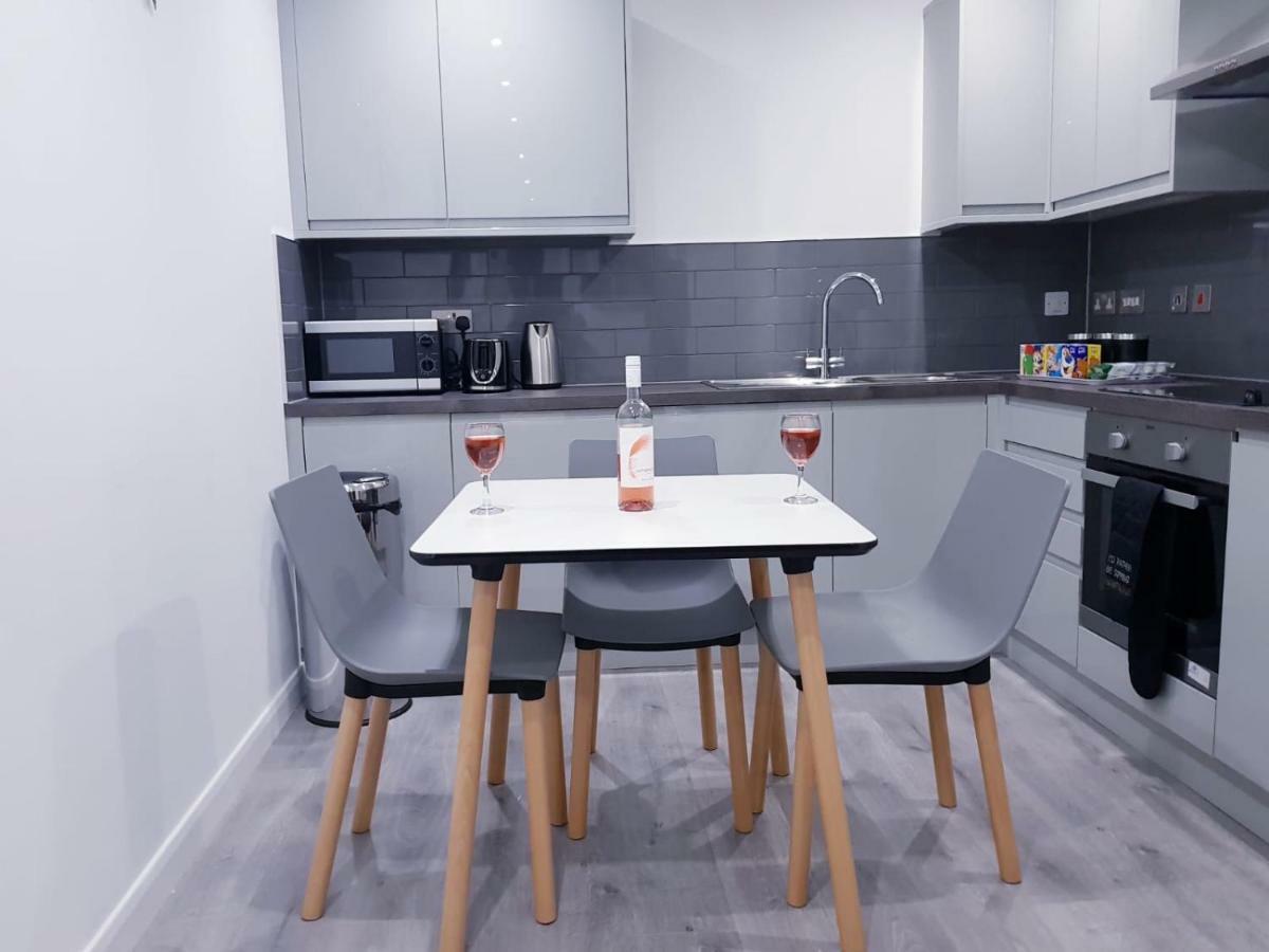 Z Home Apartments Leicester Exterior photo
